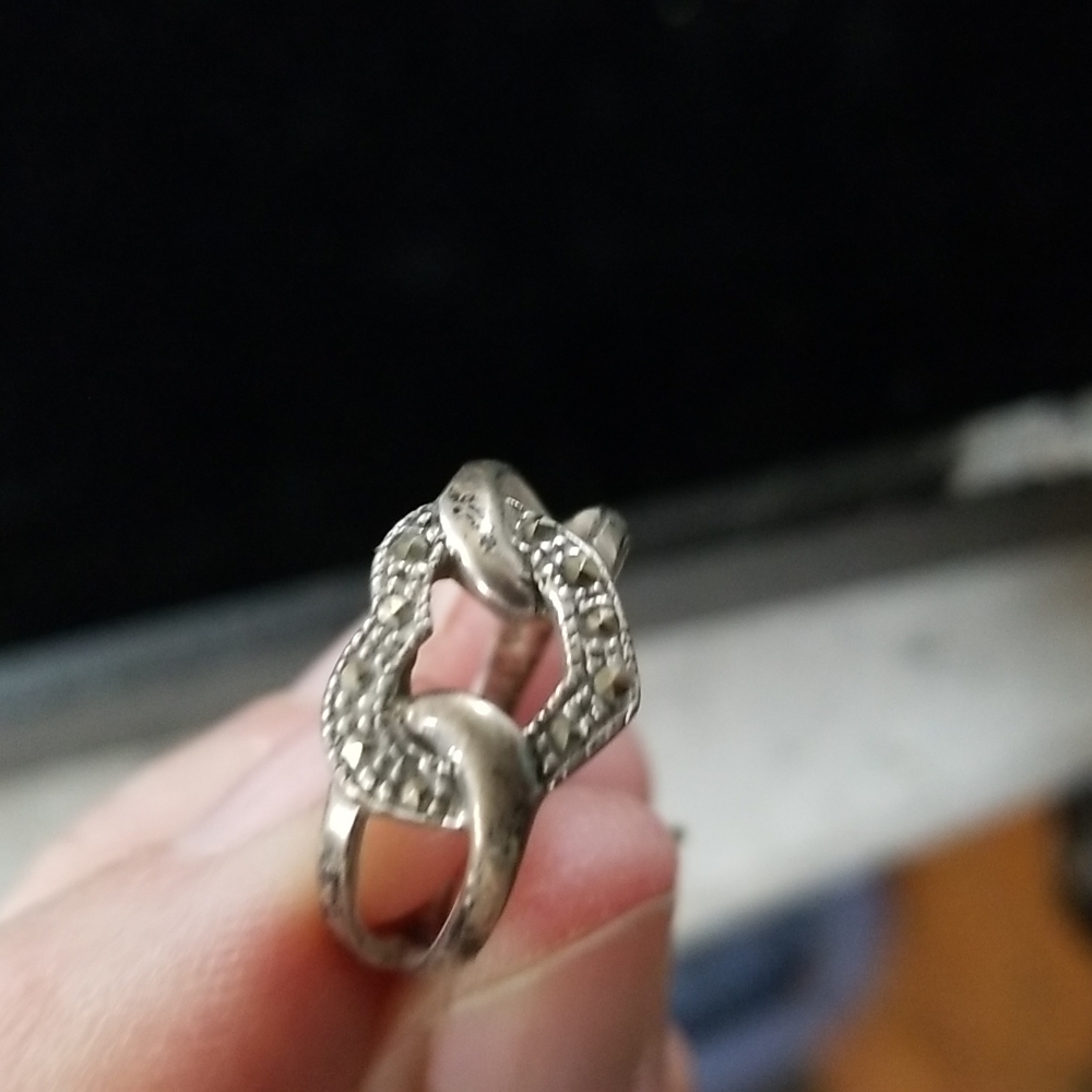 Ring - Picture 3 of 3